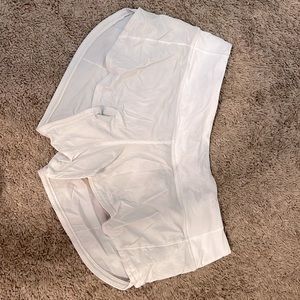 Lululemon speed up 2.5” shorts size 6